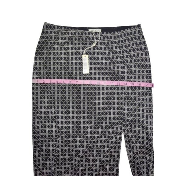 Max Studio Black White Geometric Stretchy Midi Pencil Skirt W Front Slit S NWT - Picture 4 of 7